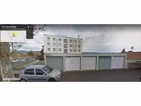 garage à louer 21 rue pascal tavernier pres du cimetière crêt de roc 69