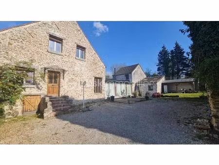 maison en pierre de 180 m² à pommeuse