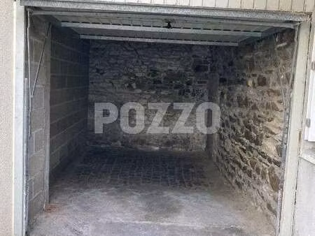 location garage box et parking à granville (50400) : à louer / 12m² granville