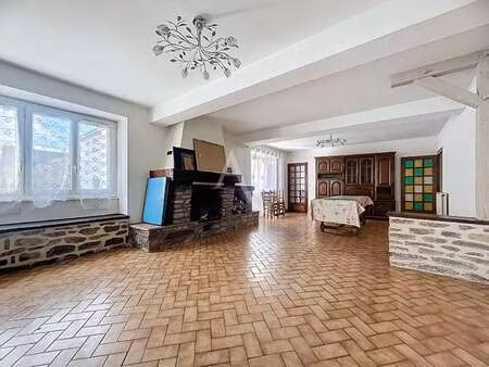 vente maison à segré-en-anjou-bleu (49500) : à vendre / 126m² segré-en-anjou-bleu