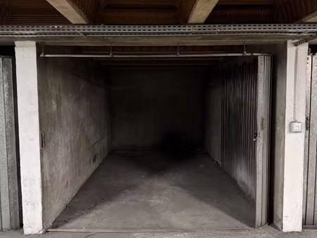 box securise 12 4 m2 (23 m3 ) a acheter au 3 eme sous-sol