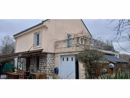 maison sur 2 niveaux 3 chambres