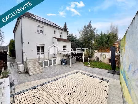 maison 175 m2 - 6 pieces - avec piscine chauffee