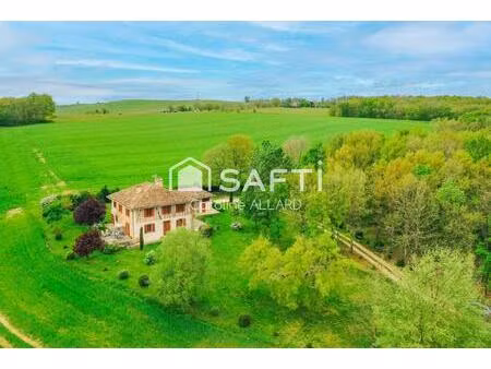 maison ancienne rénovée à la campagne sur une parcelle de 9435m² boisée avec vue dégagée s