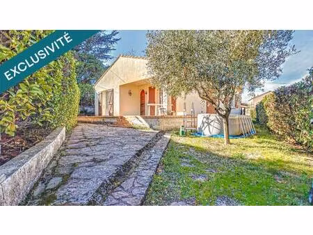 spacieuse et lumineuse villa plain pied avec garage