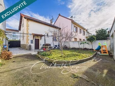 maison familiale avec dépendance à deux pas du centre