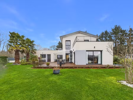 maison gouesnach 5 pièce(s) 186m2