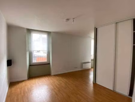 location appartement t1 à châteaubriant (44110) : à louer t1 / 17m² châteaubriant