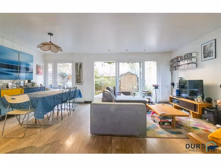 une belle maison avec jardin à louer tout près de la gare de s