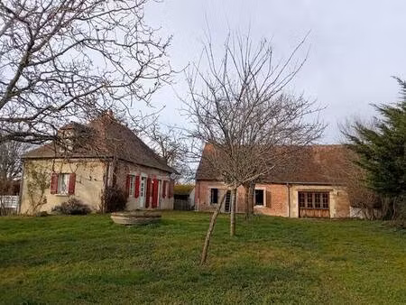 belle propriété comprenant maison  grange et garage