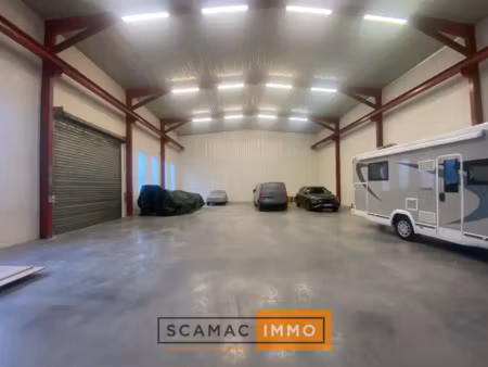 local d'activités de 430m²