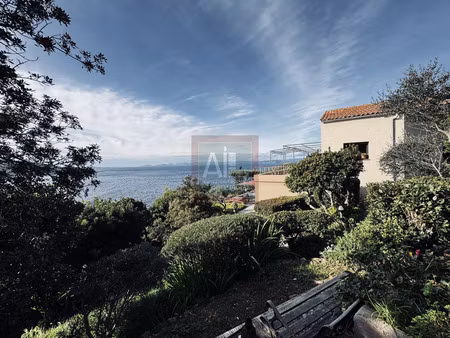 château à rafraichir à hyères