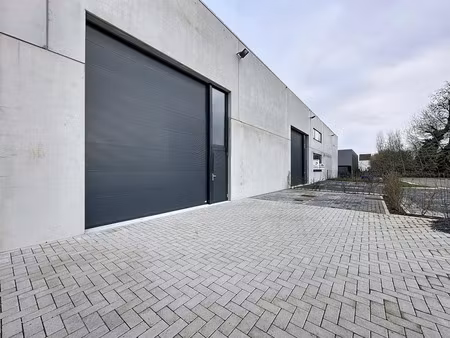 commercieel te huur in vichte