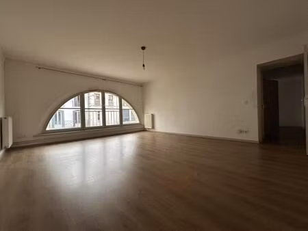 appartement t3 - centre ville - parking