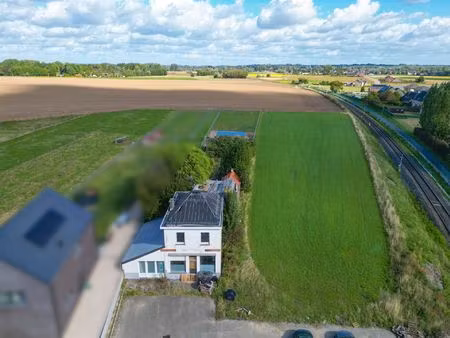 renovatiepand met veel potentieel in heurne!