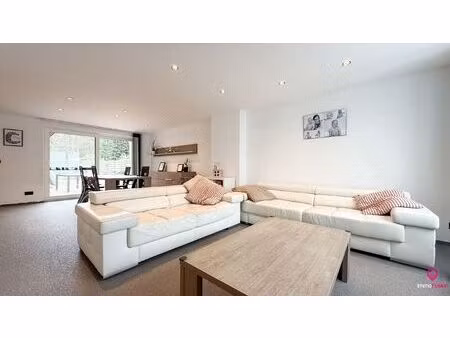 gerenoveerde woning met veel ruimte en 6 slaapkamers!