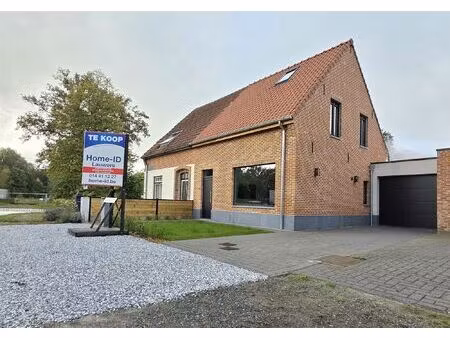 moderne woning met 3 slaapkamers  2 badkamers aan de vaart