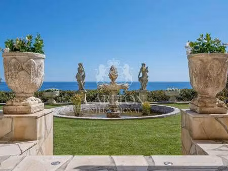 villa de luxe avec vue sur mer à vendre à èze : 22 000 000 € | 600m²