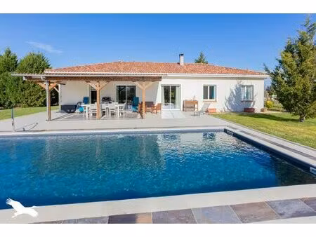 vente maison 5 pièces 140 m² castelnau d’auzan labarrère (32440)