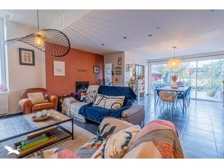 vente maison 5 pièces 173 m² portets (33640)