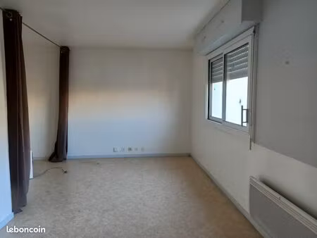 f1 dans résidence sécurisée