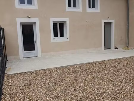 particulier loue maison totalement rénovée à neuf sur commune de marzy