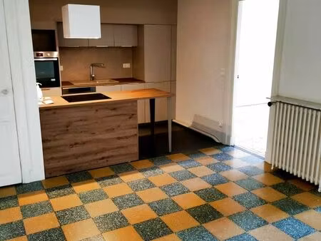 appartement 3 pièces 93 m²