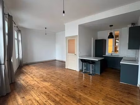 appartement 4 pièces 88 m² non meublé