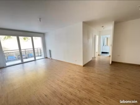 appartement 3 pièces 65 m²