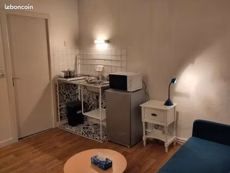 studio meublé en centre bourg