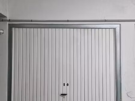 garage/box 28 m² ville la grand