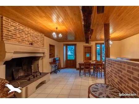 ferme 4 pièces 120 m²