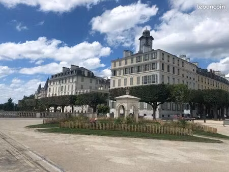 bel appartement au centre de pau vue sur les pyrenées