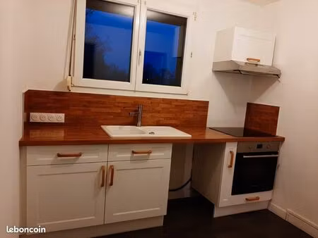 maison à louer – quartier d’étion