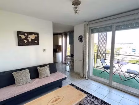 appartement lyon – tram & métro au pied  toutes commodités