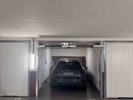 lyon 6 – foch – parking 13 m² avec électricité et lumière
