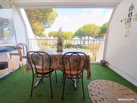 grand studio cabine disponible jusqu'à fin juin