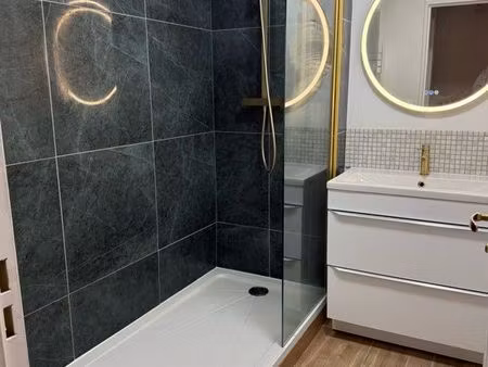 location meublée eysines maison de ville + 2 places de parking