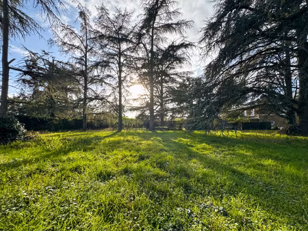 terrain à bâtir 700 m² – emplacement recherché à saint-bernard  calme et proche gare