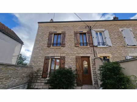 vente maison 4 pièces  97.74m²  mantes