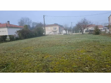 vente terrain  726.00m²  port