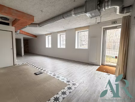 location local commercial 64m² obernai 67210