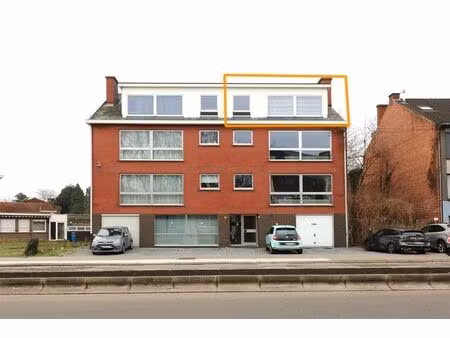 vernieuwd app. met 1 slpk. op wandelafstand van centrum