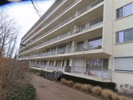 gezellig appartement (2slpk) met groot terras in edegem!