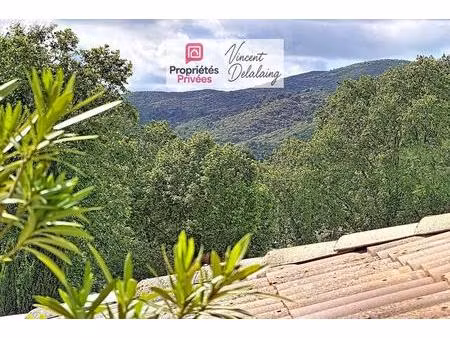 très bel appartement avec terrasse et parking en sous-sol