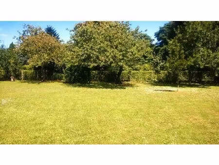 vente terrain 700 m² margaux-cantenac (33460)