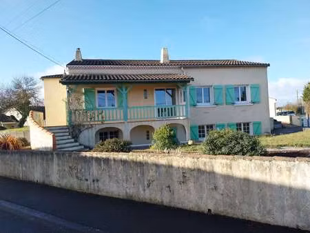 vente maison à luché-thouarsais (79330) : à vendre / 115m² luché-thouarsais
