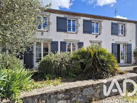 vente maison à moncoutant (79320) : à vendre / 186m² moncoutant