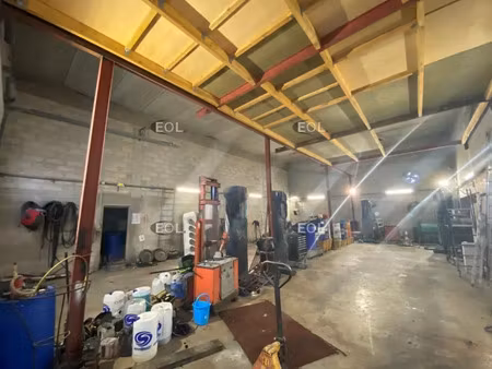 à vendre : entrepôt avec bureaux de 560 m² à santeny (94)