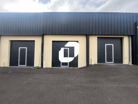 location local d'activités saint cheron 91530